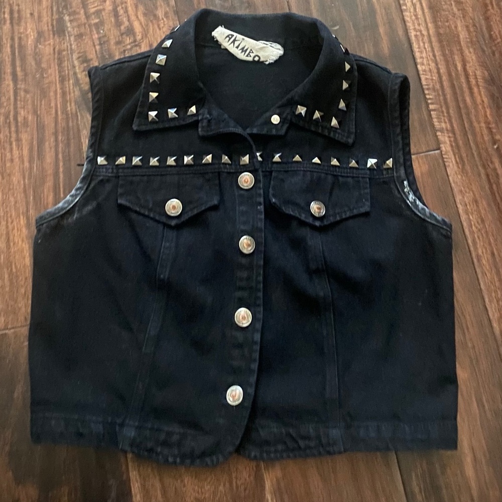 Women’s Akimbo Black Studded Cropped Vest (believed to be XS)